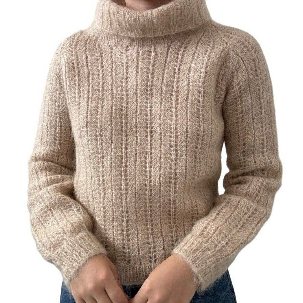 Vintage Womens Nude Blush Mohair Hand Knit Turtleneck Fluffy Fuzzy Sweater Sz M